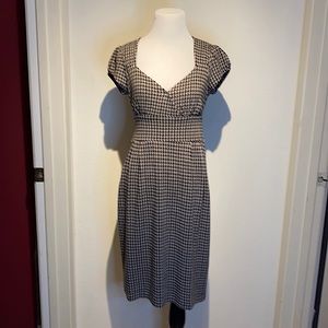 Banana Republic Houndstooth Dress Size: 2